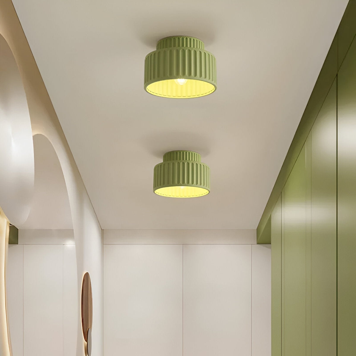 Ceiling light - Ribbed resin design - Timeless elegance for any room